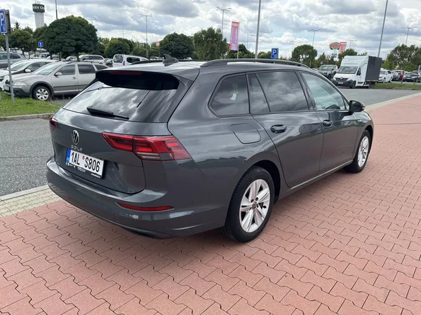 Volkswagen Golf 1.5 TSi 110 kW ČR - foto 5