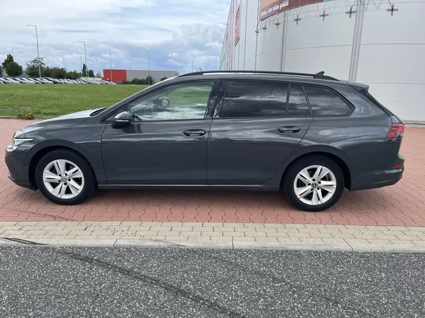 Volkswagen Golf 1.5 TSi 110 kW ČR - foto 8