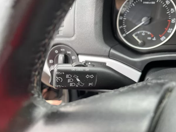 Škoda Octavia 1.6 TDi Elegance - foto 22
