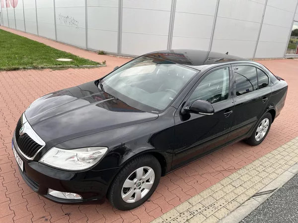 Škoda Octavia 1.6 TDi Elegance - foto 27