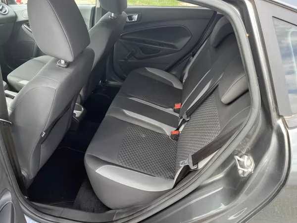 Ford Fiesta 1.25 i ČR - foto 12