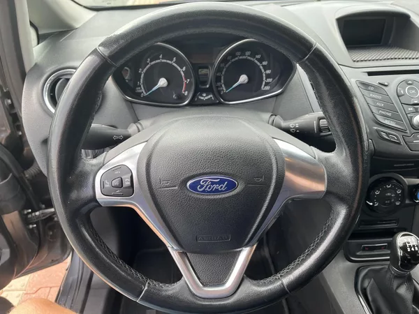 Ford Fiesta 1.25 i ČR - foto 20