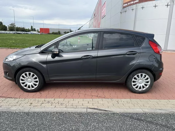 Ford Fiesta 1.25 i ČR - foto 8