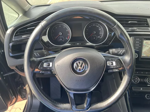 Volkswagen Touran 1.4 TSi R-Line Highline 110 kW - foto 22