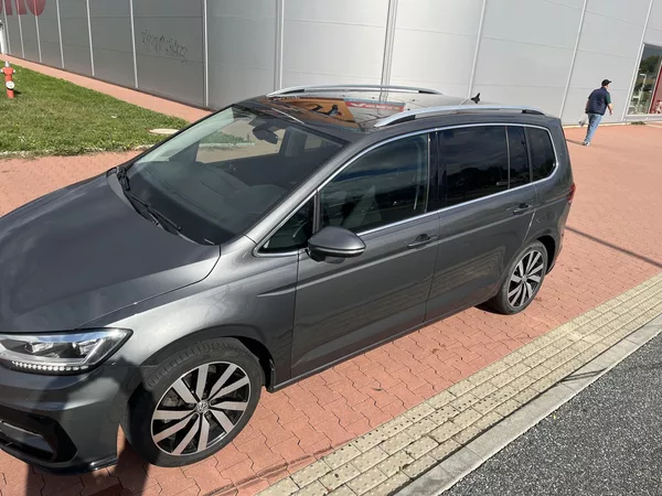 Volkswagen Touran 1.4 TSi R-Line Highline 110 kW - foto 34