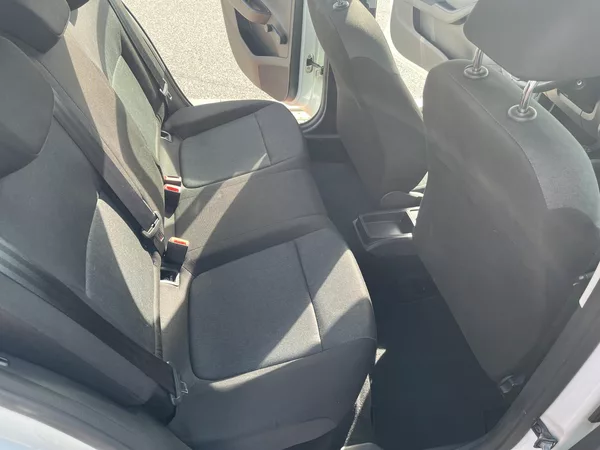 Škoda Fabia 1.4 TDI Red & Grey 1.Majitel - foto 14