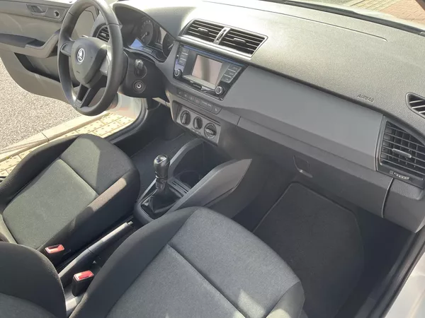 Škoda Fabia 1.4 TDI Red & Grey 1.Majitel - foto 16