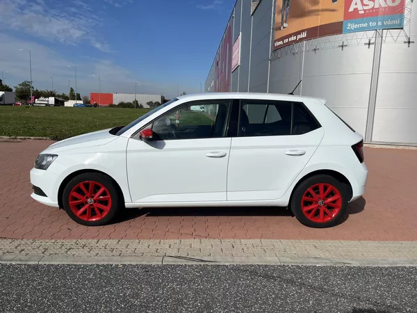 Škoda Fabia 1.4 TDI Red & Grey 1.Majitel - foto 2