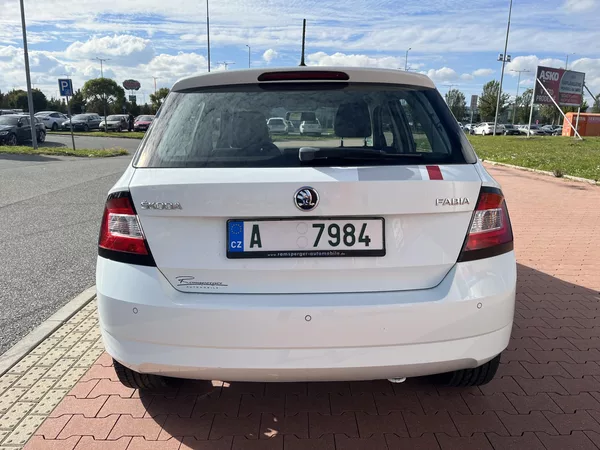 Škoda Fabia 1.4 TDI Red & Grey 1.Majitel - foto 7