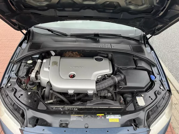 Volvo V70 2.4 D5 136 kW Automat - foto 27