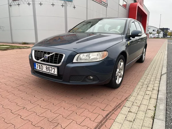 Volvo V70 2.4 D5 136 kW Automat - foto 29