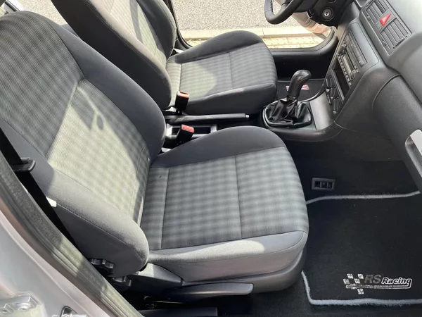 Škoda Octavia 1.9 TDi Tour - foto 14