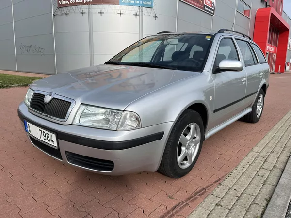 Škoda Octavia 1.9 TDi Tour - foto 25