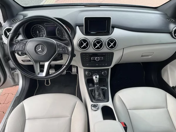 Mercedes-Benz Třídy B 180 CDi ČR - foto 12