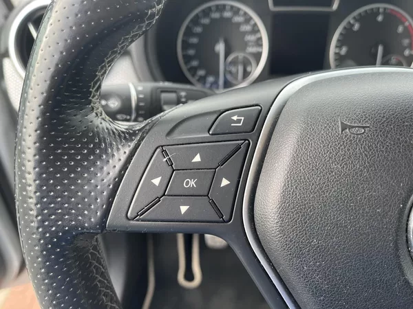 Mercedes-Benz Třídy B 180 CDi ČR - foto 20