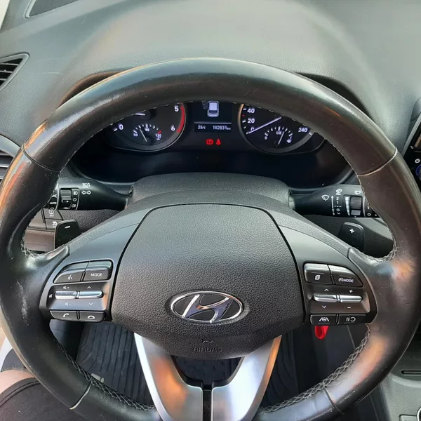 Hyundai i30 1.6 CRDI - foto 16