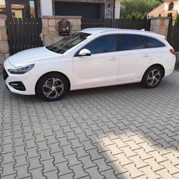 Hyundai i30 1.6 CRDI - foto 3
