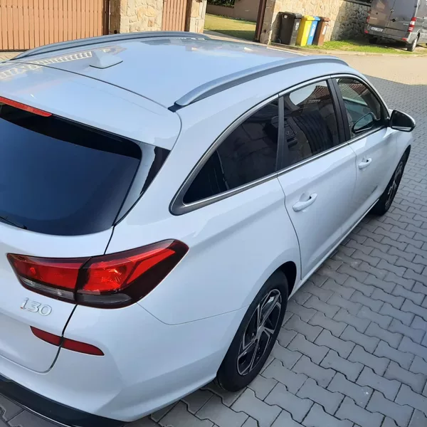 Hyundai i30 1.6 CRDI - foto 5