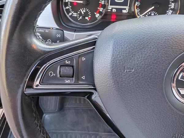 Škoda Fabia 1.4TDi 66kW*DRIVE*1.MAJ*TAŽNÉ* - foto 20