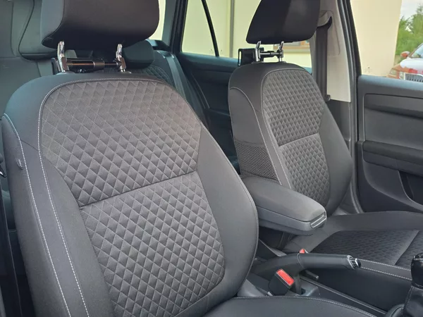 Škoda Fabia 1.4TDi 66kW*DRIVE*1.MAJ*TAŽNÉ* - foto 41