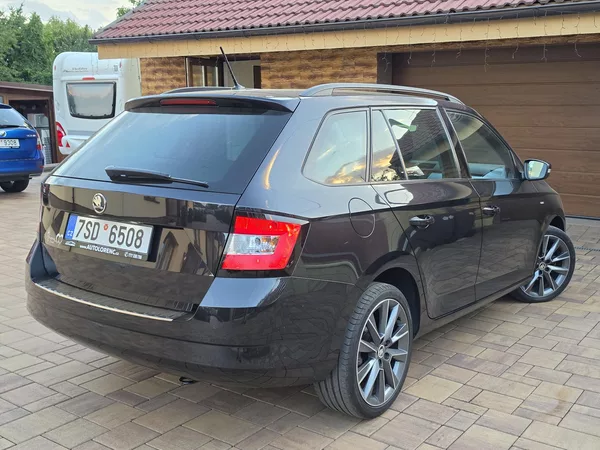 Škoda Fabia 1.4TDi 66kW*DRIVE*1.MAJ*TAŽNÉ* - foto 5