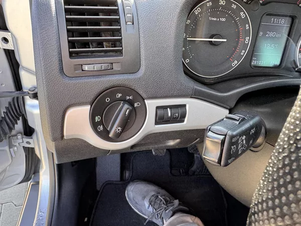Škoda Octavia 2.0TDI 103Kw Ambition - foto 11