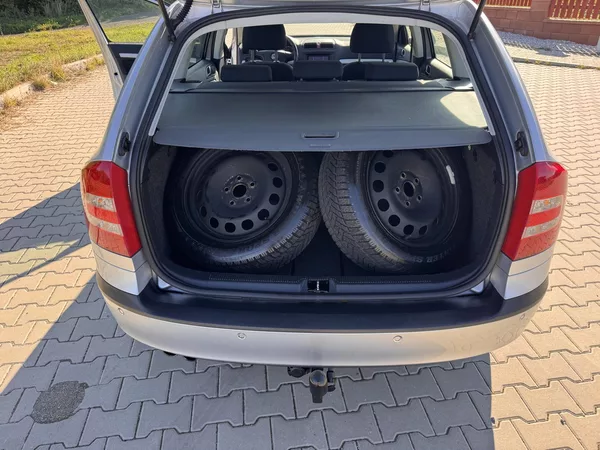Škoda Octavia 2.0TDI 103Kw Ambition - foto 15