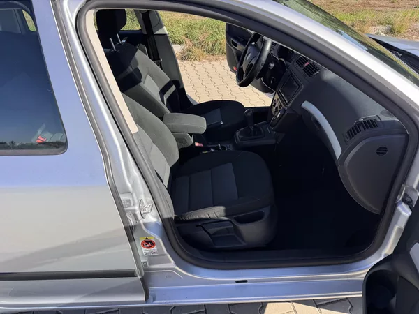 Škoda Octavia 2.0TDI 103Kw Ambition - foto 16