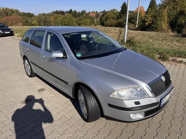Škoda Octavia 2.0TDI 103Kw Ambition - foto 2