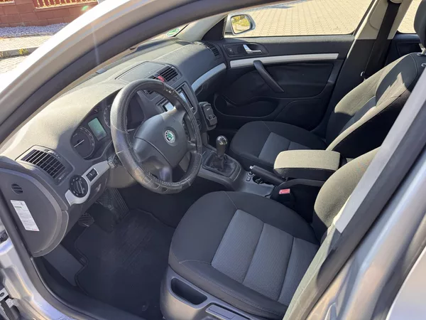Škoda Octavia 2.0TDI 103Kw Ambition - foto 5