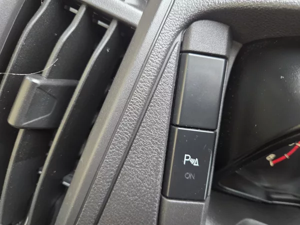 Ford Transit 2.2TDCI 114kW L2H3 - foto 26