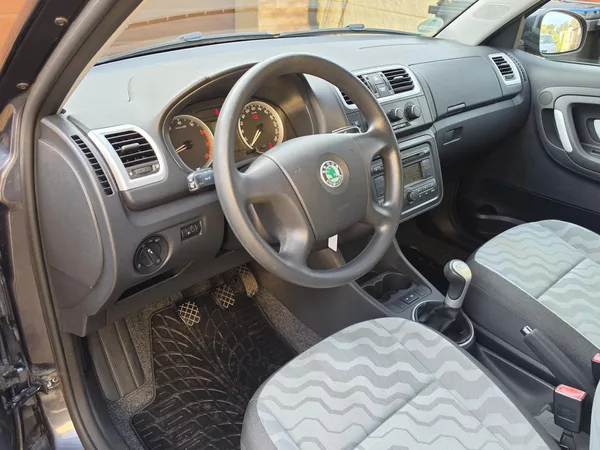 Škoda Fabia II 1.4i 16V AMBIENTE*TEMPOMAT* - foto 11