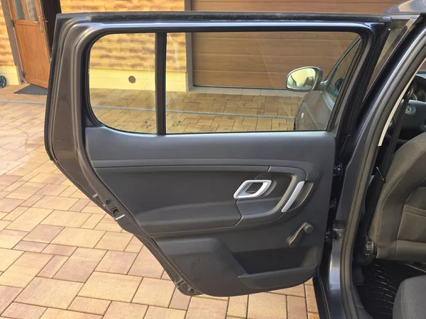 Škoda Fabia II 1.4i 16V AMBIENTE*TEMPOMAT* - foto 22
