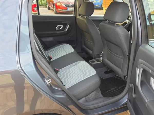 Škoda Fabia II 1.4i 16V AMBIENTE*TEMPOMAT* - foto 33