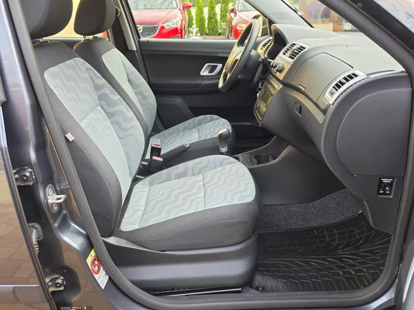 Škoda Fabia II 1.4i 16V AMBIENTE*TEMPOMAT* - foto 39