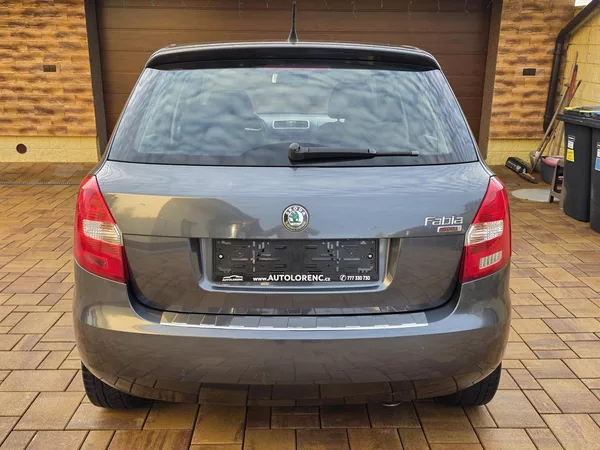 Škoda Fabia II 1.4i 16V AMBIENTE*TEMPOMAT* - foto 4
