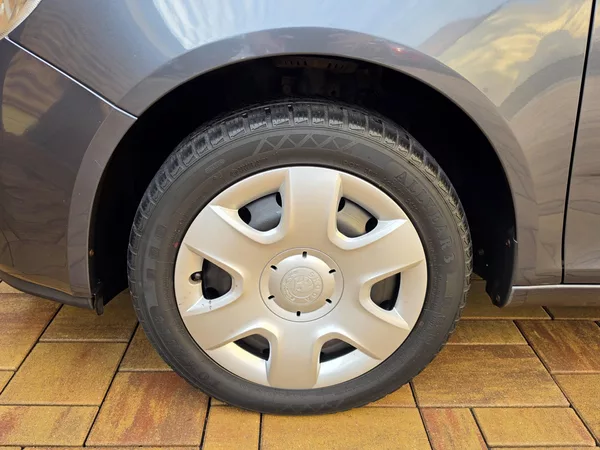 Škoda Fabia II 1.4i 16V AMBIENTE*TEMPOMAT* - foto 51