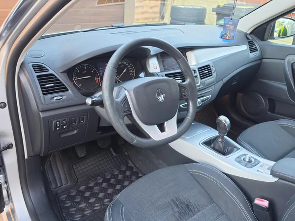 Renault Laguna 2.0dCi 150PS*DYNAMIQUE*NAVI - foto 12