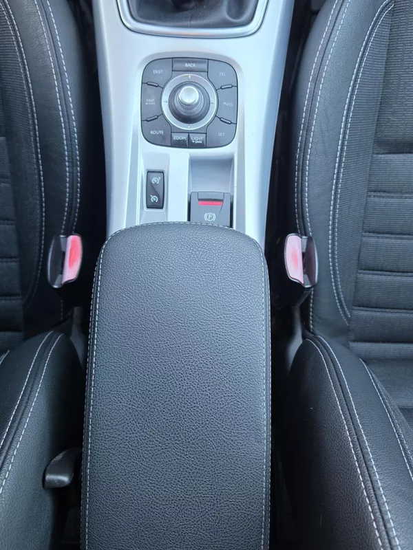 Renault Laguna 2.0dCi 150PS*DYNAMIQUE*NAVI - foto 16