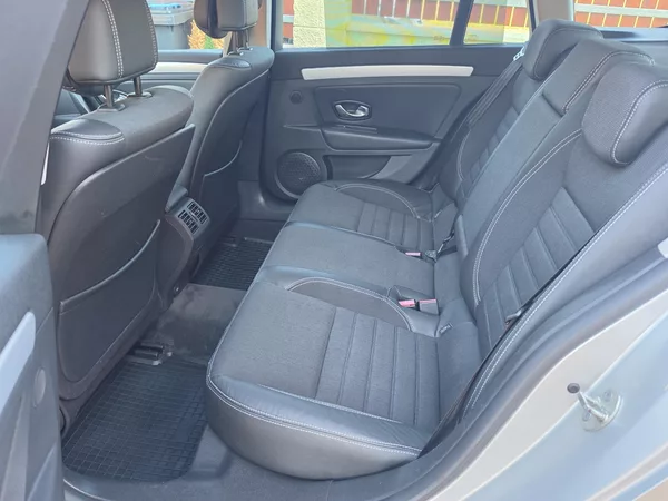 Renault Laguna 2.0dCi 150PS*DYNAMIQUE*NAVI - foto 19