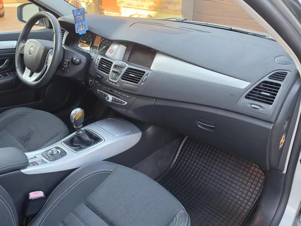 Renault Laguna 2.0dCi 150PS*DYNAMIQUE*NAVI - foto 31