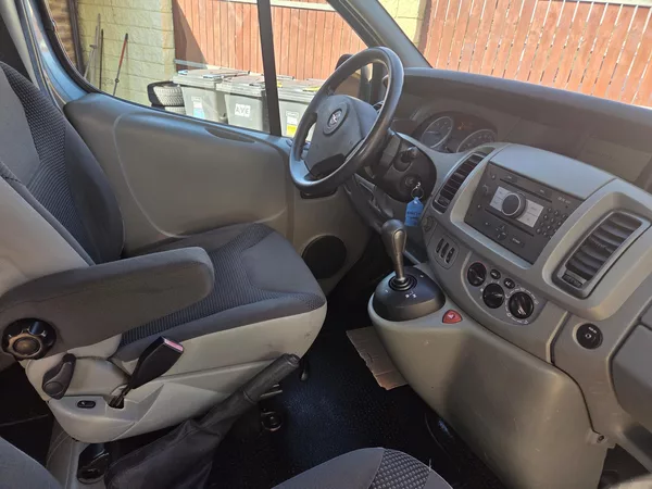 Opel Vivaro 2.0CDTI 84kw 8Míst - foto 20