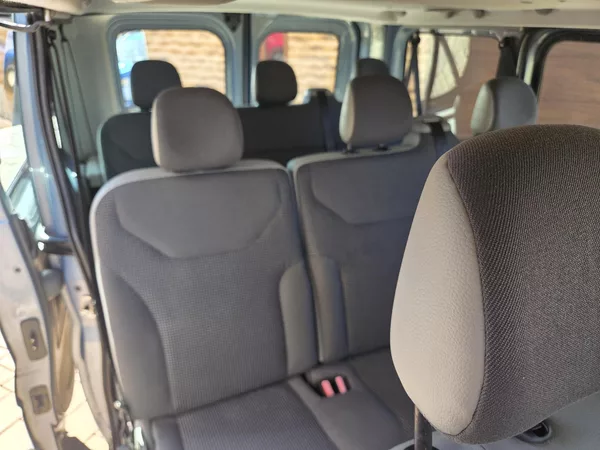 Opel Vivaro 2.0CDTI 84kw 8Míst - foto 22
