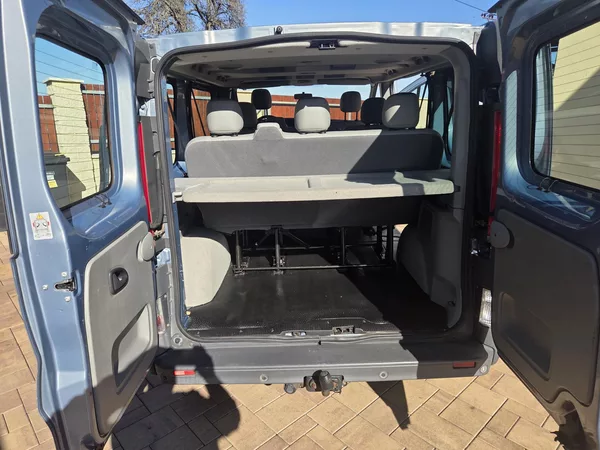 Opel Vivaro 2.0CDTI 84kw 8Míst - foto 24