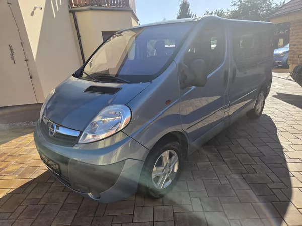Opel Vivaro 2.0CDTI 84kw 8Míst - foto 3