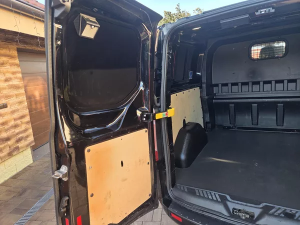 Ford Transit Custom 2.2TDCI L2 114kw 6míst - foto 15