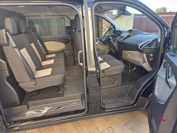 Ford Transit Custom 2.2TDCI L2 114kw 6míst - foto 19