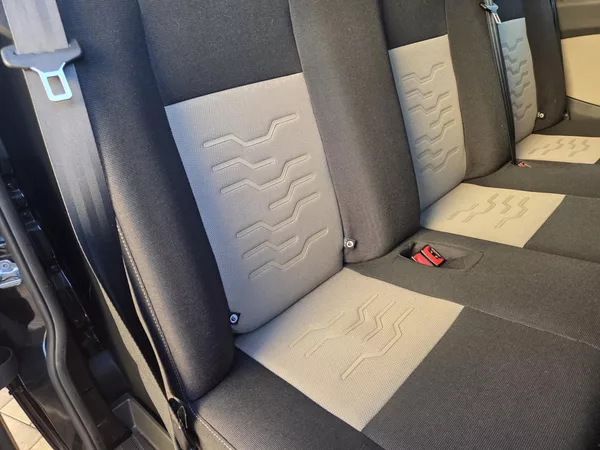 Ford Transit Custom 2.2TDCI L2 114kw 6míst - foto 23