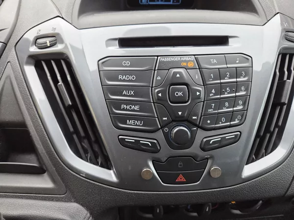 Ford Tourneo Custom 2.2 TDCI 92KW 9Mist - foto 16