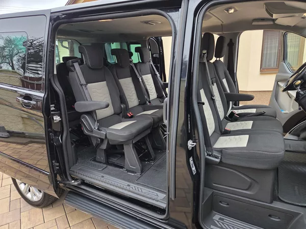 Ford Tourneo Custom 2.2 TDCI 92KW 9Mist - foto 28